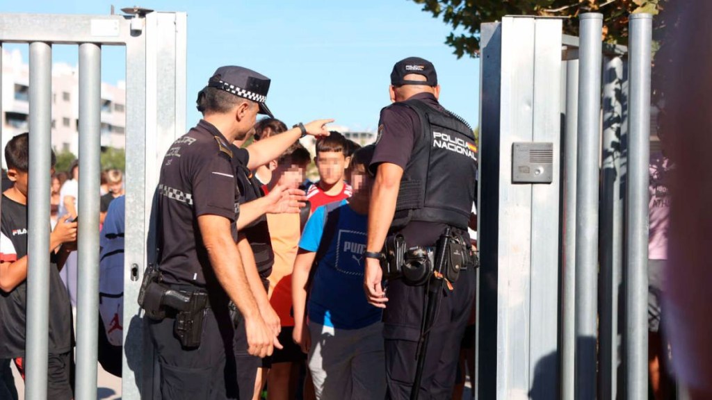 Un estudiante de 14 años hirió con un arma blanca a 3 profesores y 2 alumnos en&nbsp;España