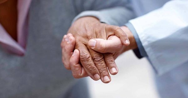 Estudio revela que el Párkinson empeora durante la&nbsp;noche