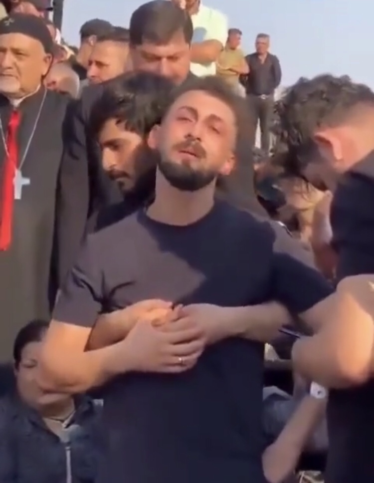 Desgarradores imágenes del funeral múltiple tras la boda que enlutó a&nbsp;Irak