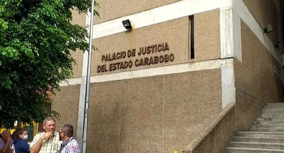 Carabobo | Abogado asesinó a su pareja y luego se clavó un&nbsp;puñal