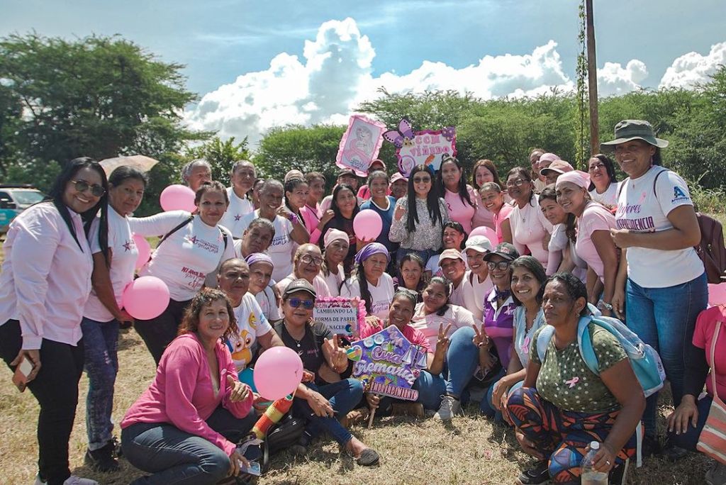En Barcelona siembran 300 Apamates como símbolo de la lucha contra el cáncer de&nbsp;mama