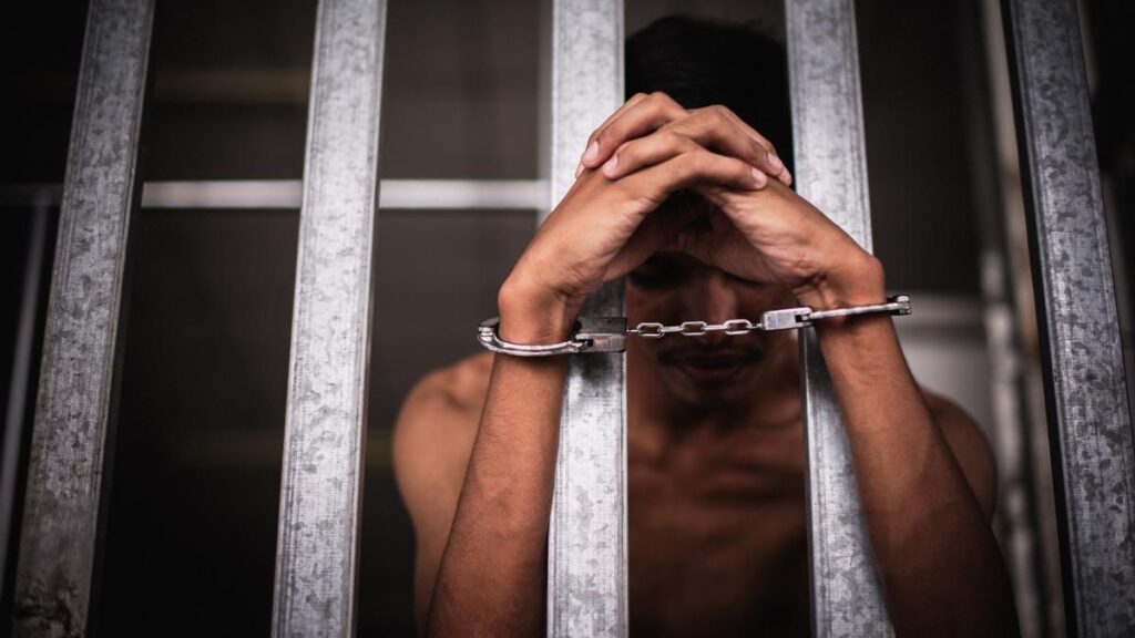 Tío y abuela condenados por el abuso sexual de una&nbsp;joven