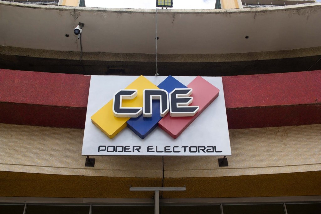 CNE reprograma postulaciones de candidatos para elecciones de gobernadores y&nbsp;diputados