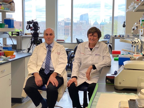 Científicos Katalin Karikó y Drew Weissman fueron galardonados por vacuna contra el&nbsp;covid-19