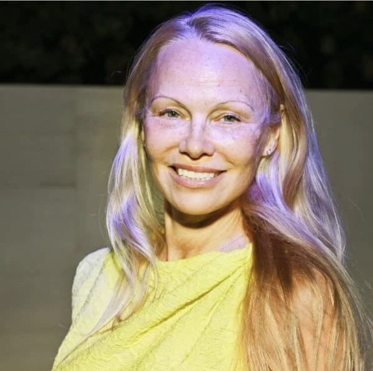 Pamela Anderson: “Sin Alexis, era mejor para mí no usar&nbsp;maquillaje”