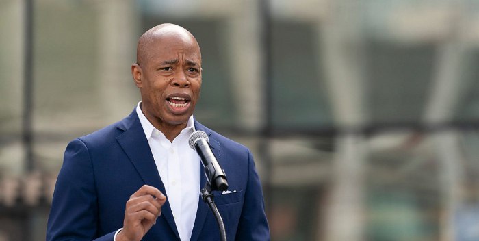 El alcalde de Nueva York viajará a Latinoamérica para conocer la realidad de los migrantes: visitará la selva del&nbsp;Darién