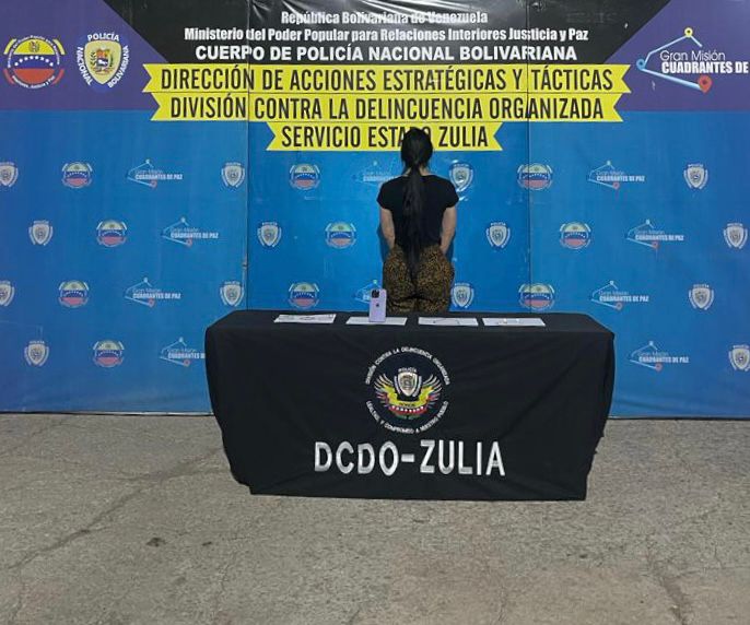 PN agarra a una mujer por presunto robo de celular y prendas de&nbsp;oro