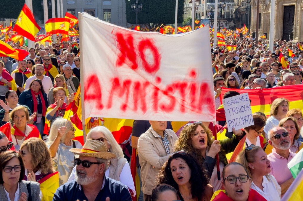 Miles de españoles protestaron en contra de la&nbsp;amnistía