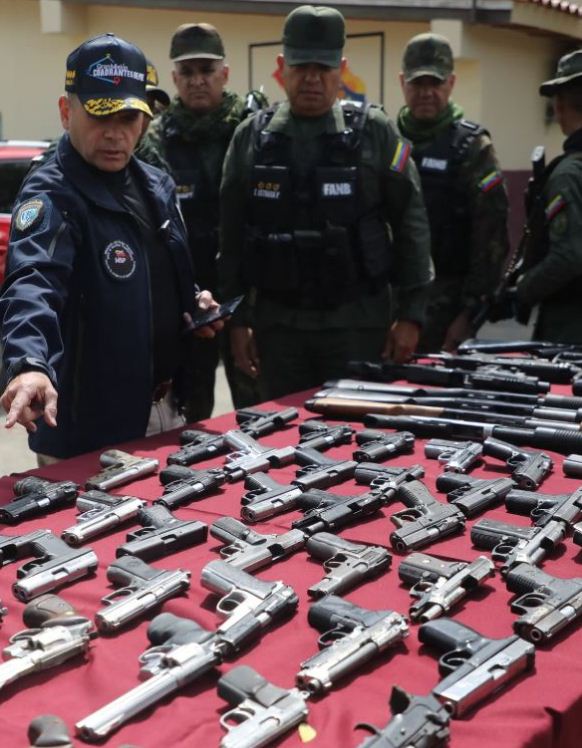 Autoridades encuentran 168 armas dentro de la sexta cárcel intervenida en&nbsp;Venezuela