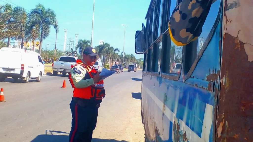 Más de 520 unidades de transporte público fueron inspeccionadas por la Alcaldía de&nbsp;Barcelona