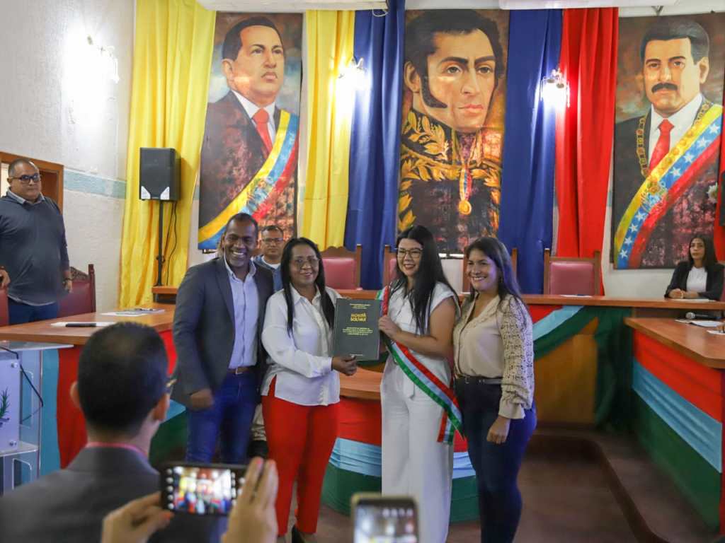 Alcaldesa de Barcelona presenta presupuesto&nbsp;2024