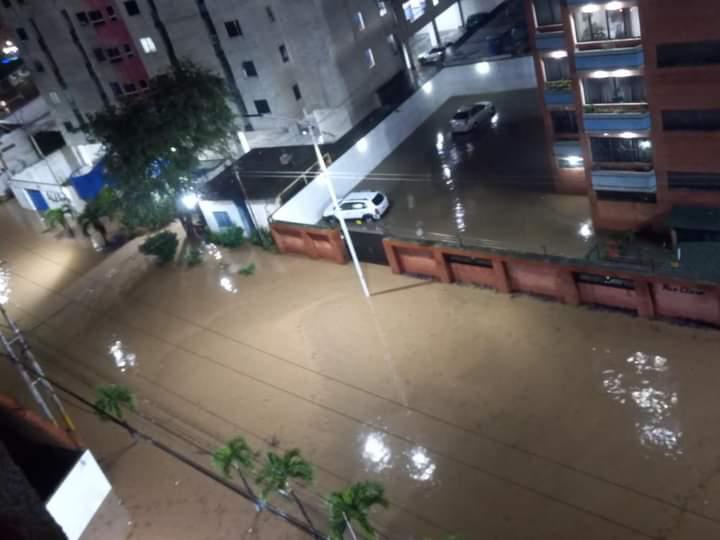 Tres horas de lluvia causaron anegaciones en sectores de la Zona Norte de&nbsp;Anzoátegui
