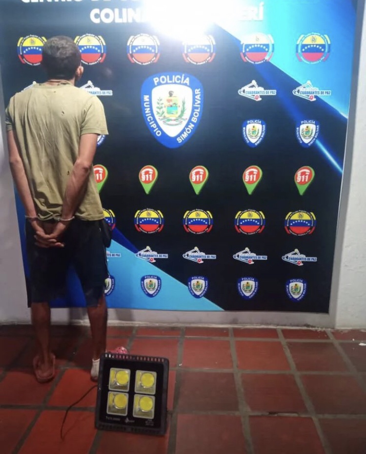 Detenido sujeto por presunto hurto de luminarias en&nbsp;Barcelona