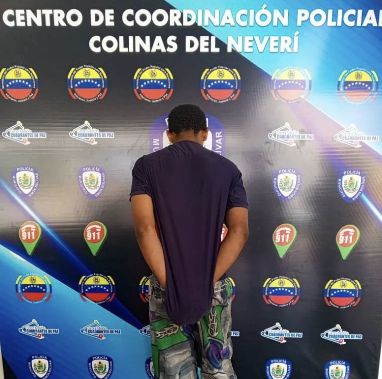 Sujeto detenido en Barcelona tras ser sorprendido hurtando dentro de una&nbsp;vivienda