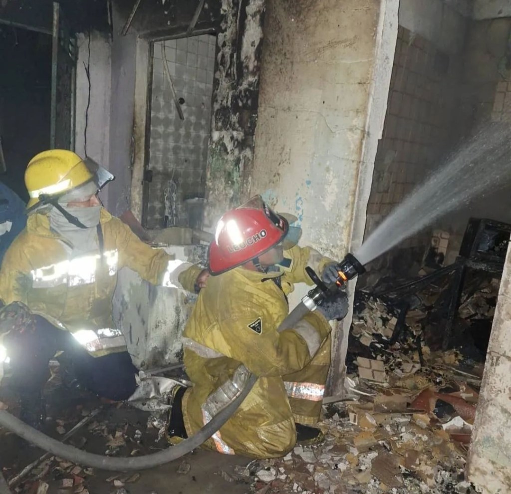 Casa se incendió en calle San Carlos de&nbsp;Barcelona