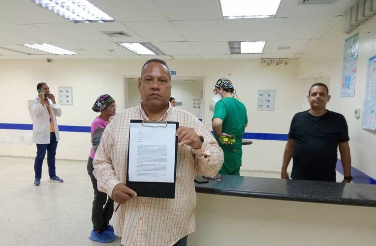Líder de Motrasalud denuncia se lo quieren llevar detenido por denunciar supuestas irregularidades en el hospital&nbsp;Razetti