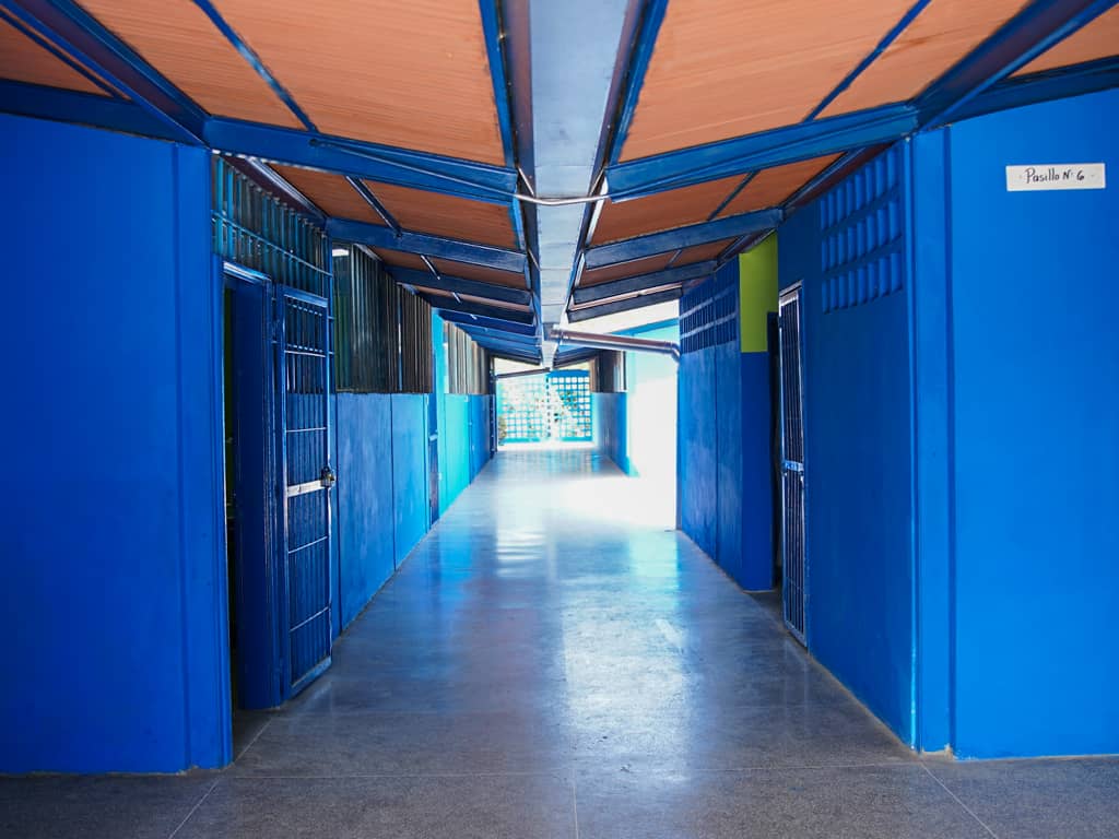 Alcaldía de Barcelona rehabilita Liceo Luisa Cáceres de Arismendi en Las&nbsp;Casitas