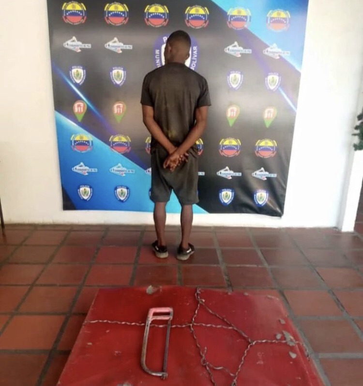 Detenido sujeto en Barcelona por presunto hurto de láminas&nbsp;metálicas