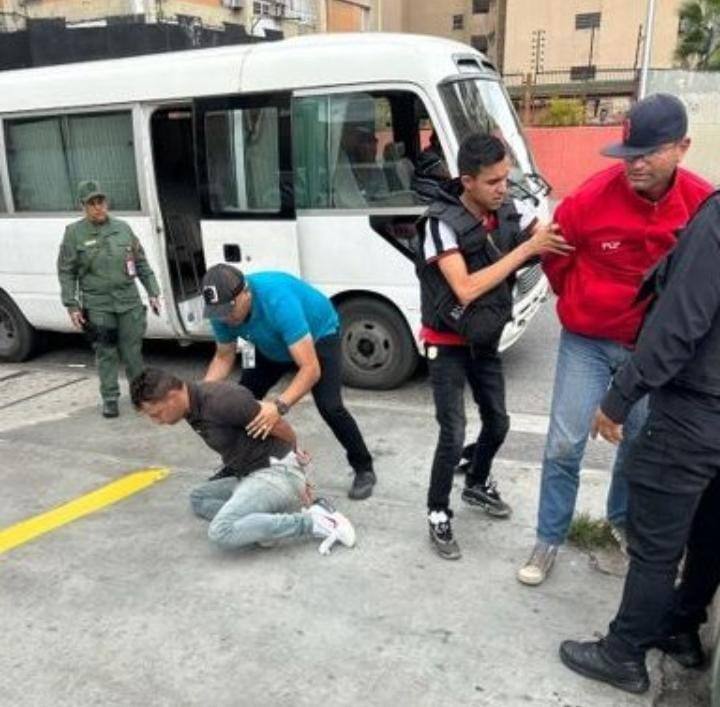 Hombres que robaron 100 mil $ de Conviasa tenían prontuario policial por robo y&nbsp;Homicidio