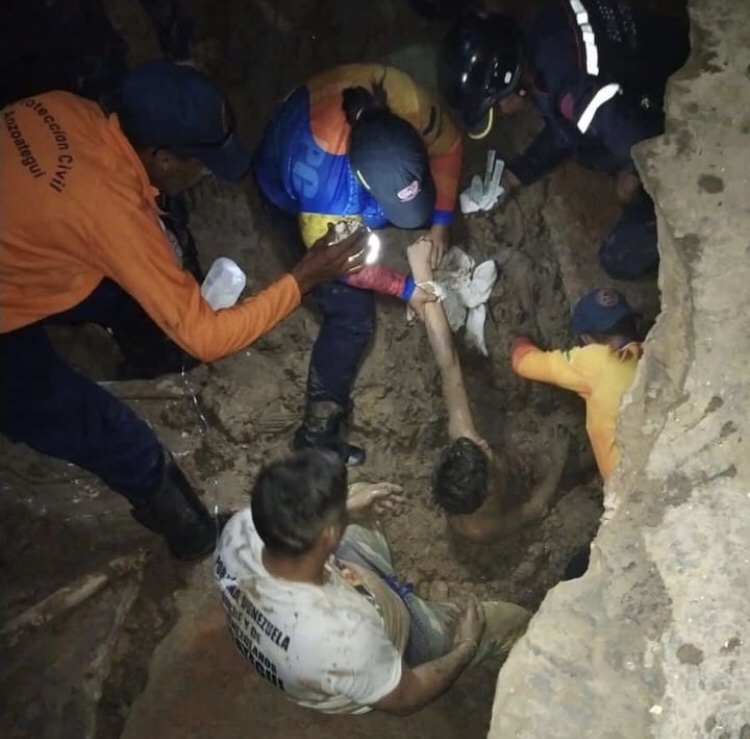 Colapso de estructura en “Campo Alegre” dejó a adolescente atrapado bajo&nbsp;escombros