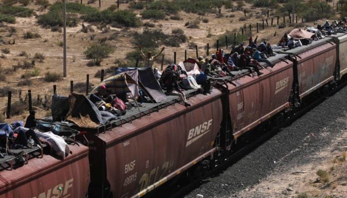 México | Bebé que falleció al caer de un tren era&nbsp;hondureña