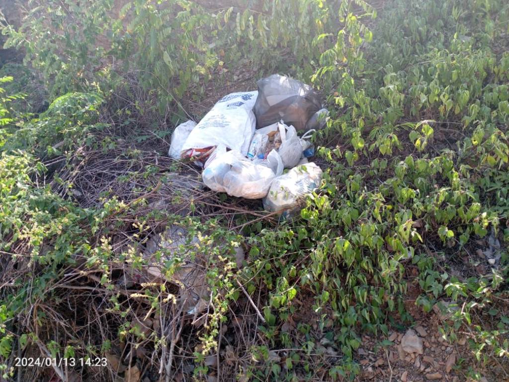 Denuncian que desde hace años no recogen la basura en Alta Vista de&nbsp;Pozuelos