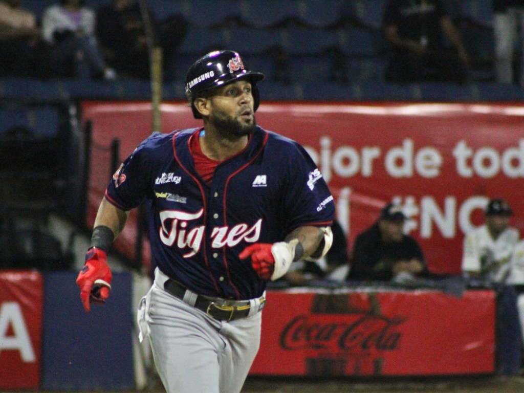 José «Cafecito» Martínez gana el premio al Jugador más Valioso de la&nbsp;LVBP