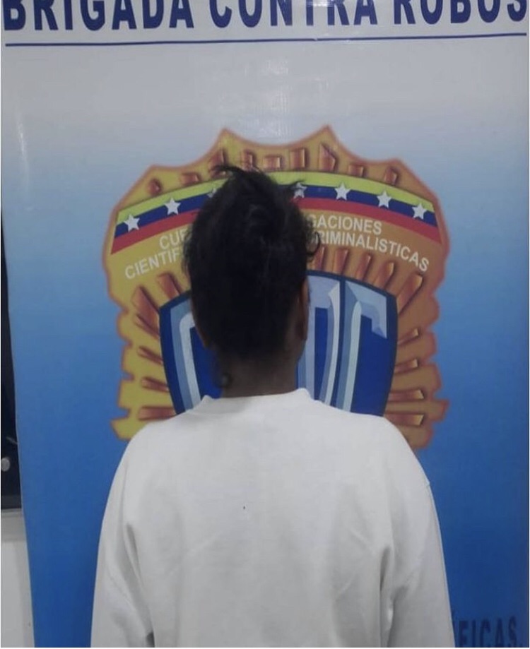 Mujer es detenida por presunta planificación de robo a un comerciante de Puerto La&nbsp;Cruz