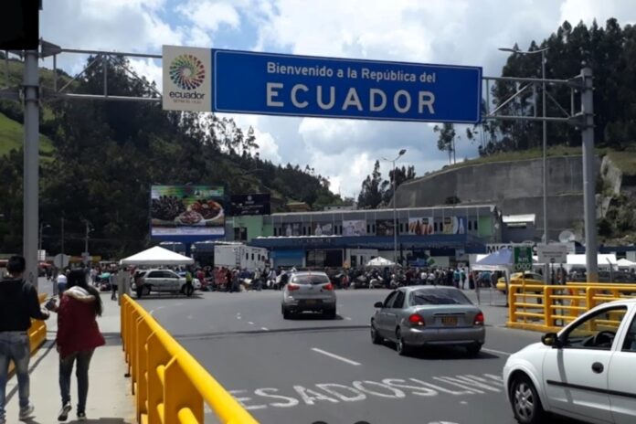 Ecuador exigirá acta de antecedentes penales a extranjeros que lleguen por Colombia o&nbsp;Perú