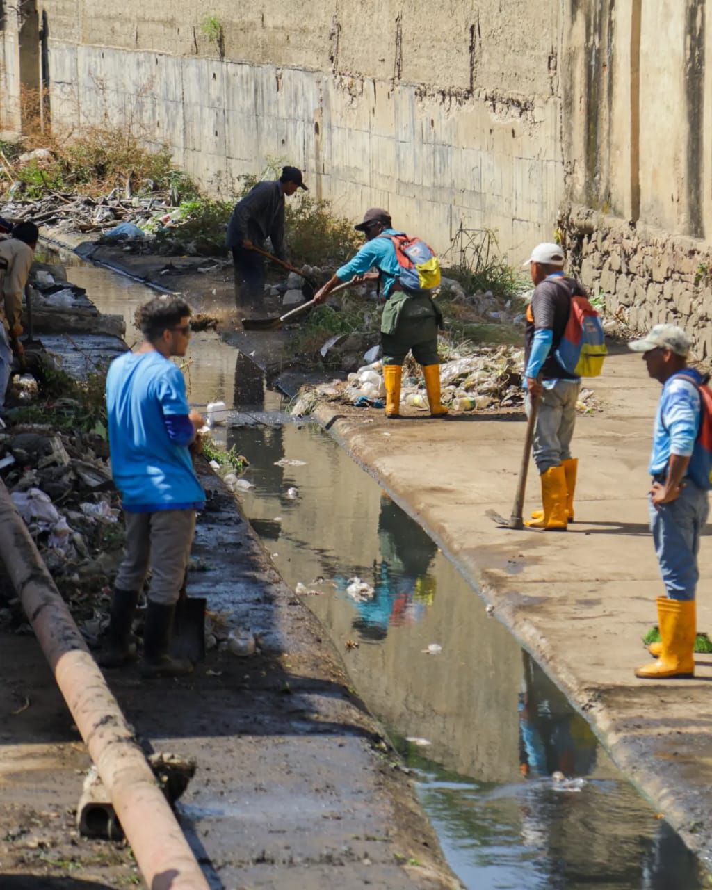 Alcaldía del municipio Simón Bolívar activó Plan Pre Invierno 2024 para sanear más de 70 arroyos y&nbsp;canales