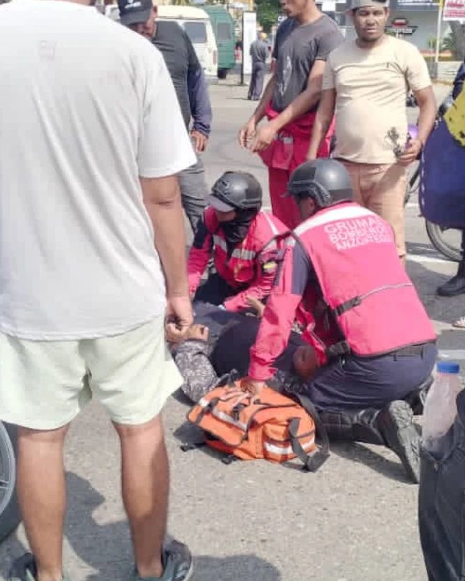 Un funcionario policial resultó herido tras colisión en&nbsp;Barcelona