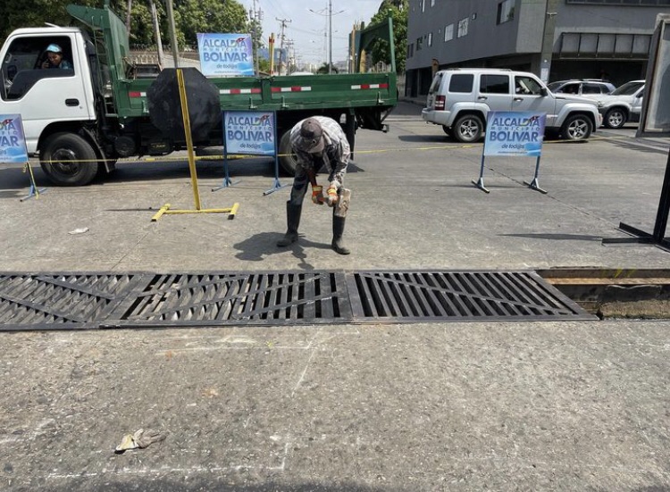 Paso restringido por reparación en alcantarillado en las avenidas El Ejército, Contry Club, Freites y 5 de&nbsp;Julio