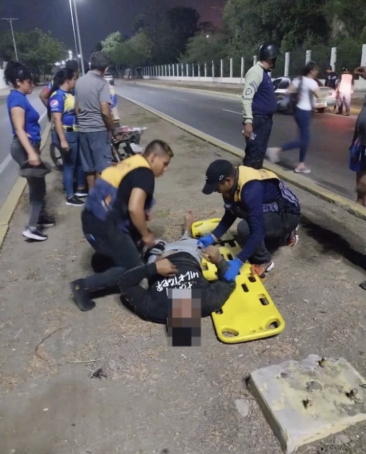 Accidente de tránsito en la Avenida Paseo Colón dejó un saldo de dos sujetos&nbsp;lesionados