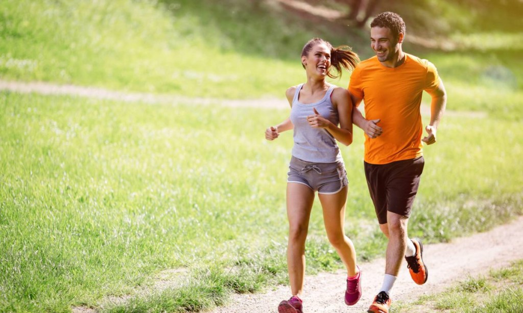 Estudio afirma que los hombres necesitan hacer más ejercicio que las mujeres para obtener los mismos&nbsp;resultados