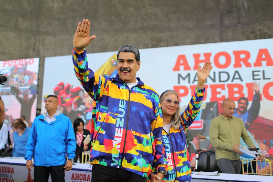 Maduro ordena la construcción de conchas acústicas en cada municipio del&nbsp;país