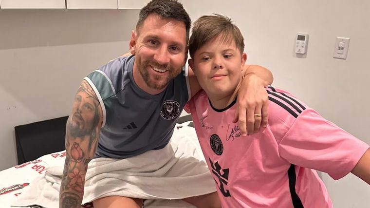 Messi conoció a Estéfano, un joven con Síndrome de Down que impulso el futbol&nbsp;inclusivo