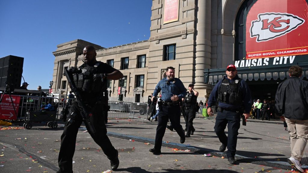 Los campeones Chiefs y la NFL donan 200.000 dólares para ayudar a las víctimas de&nbsp;tiroteo