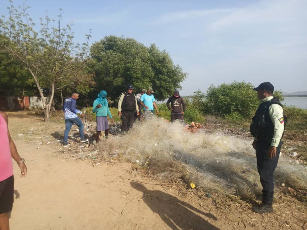 Incautaron más de 8 mil metros de redes de pesca ilegal en la laguna de&nbsp;Unare