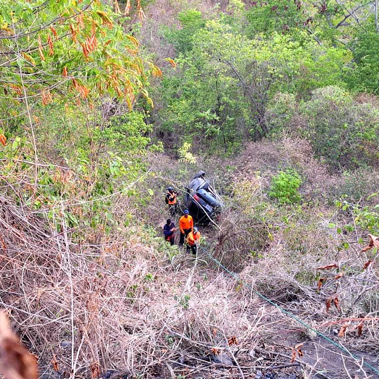 Un lesionado tras volcar carro en&nbsp;Guanta