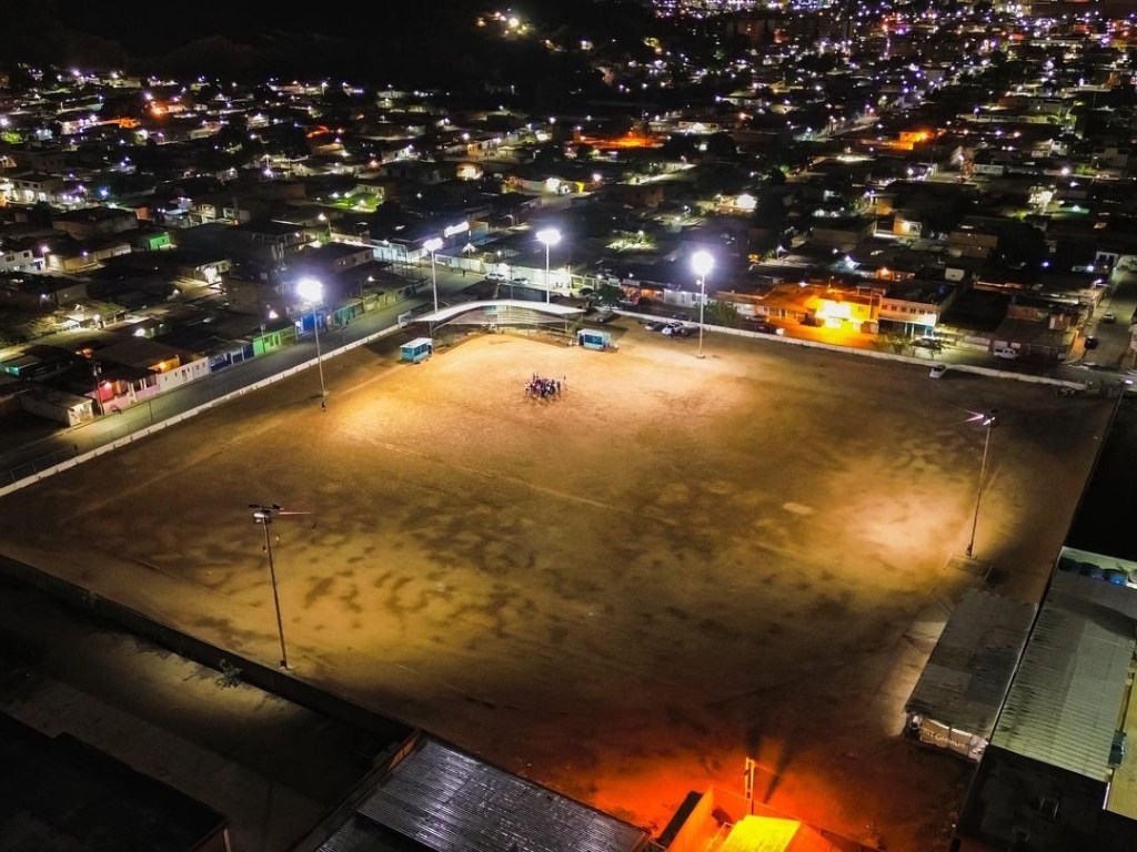 Más de dos mil atletas se beneficiarán con la rehabilitación del estadio El&nbsp;Guamaz