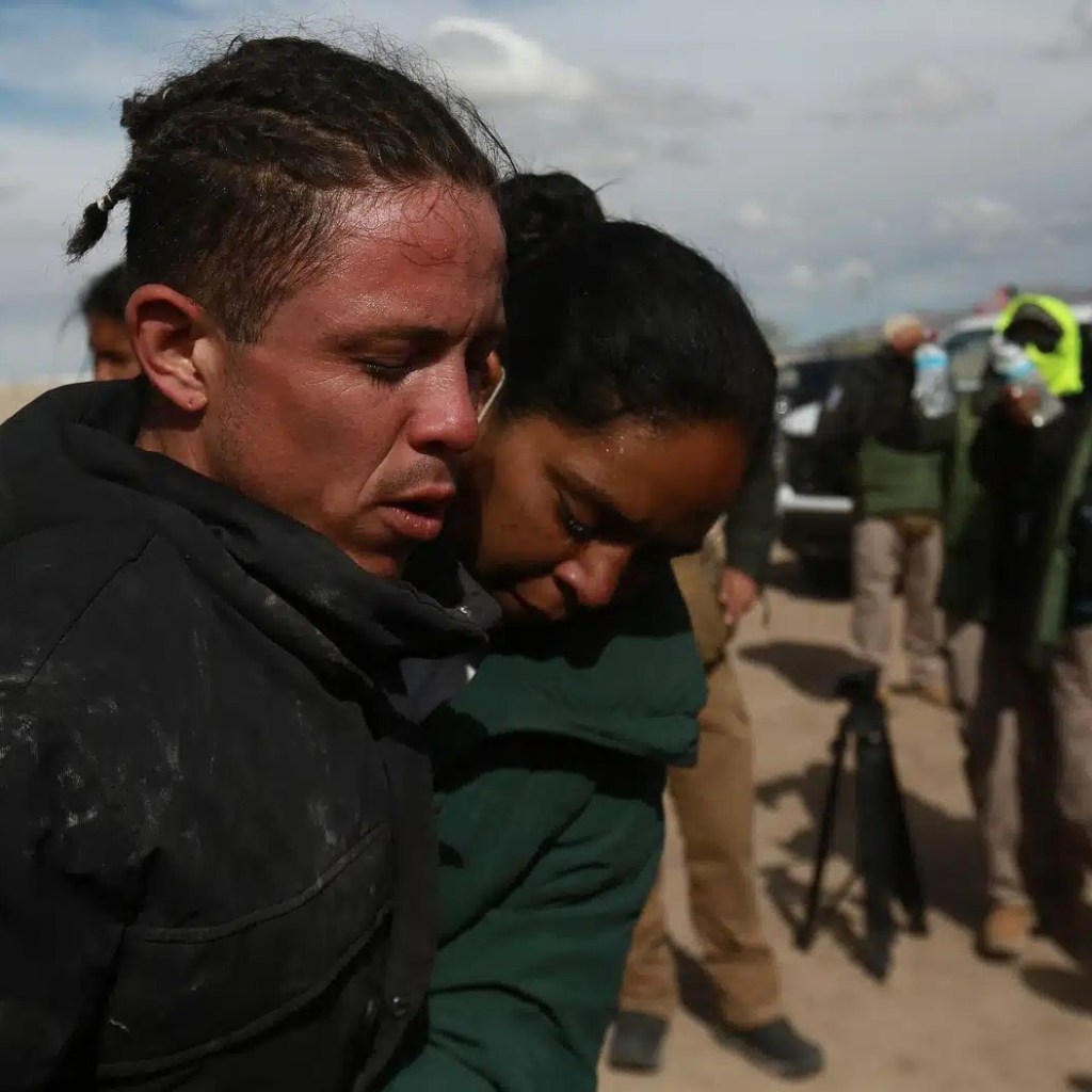 Se registró una trifulca entre migrantes y agentes en la frontera entre México y EE&nbsp;UU