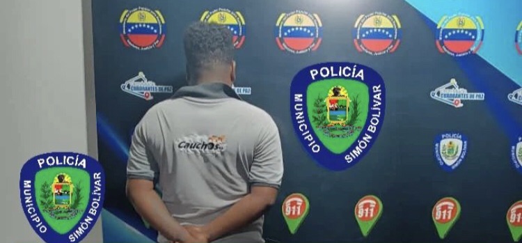 Aprehendido sujeto en Barcelona presuntamente implicado en el hurto de 700&nbsp;dólares