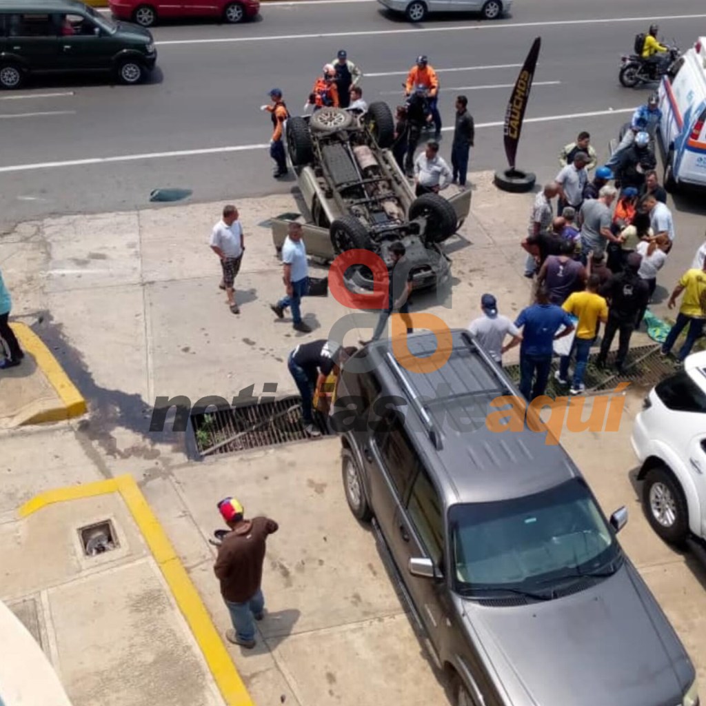 Camioneta chocó y se volcó en la Intercomunal cerca de&nbsp;EPA