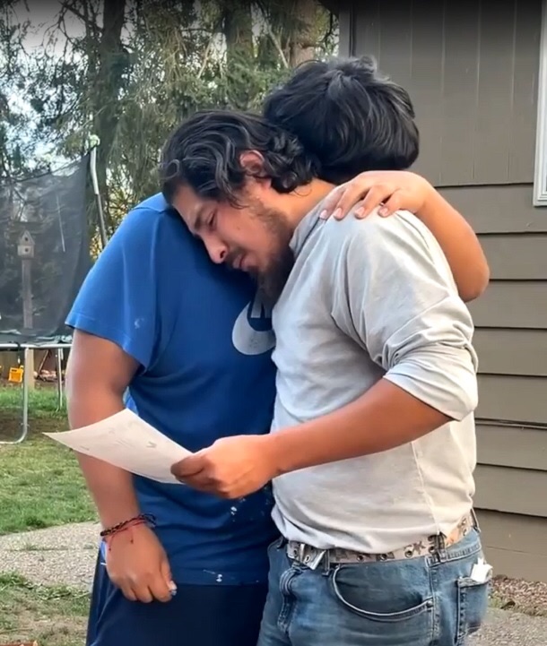 Joven le pidió al esposo de su madre que lo adoptara como&nbsp;hijo