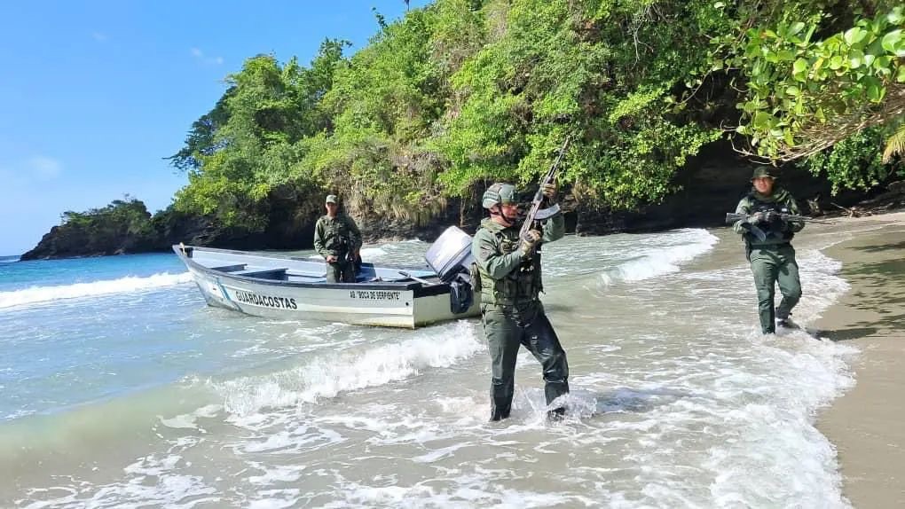 FANB desmantela campamento de grupos Gedo en el estado&nbsp;Sucre