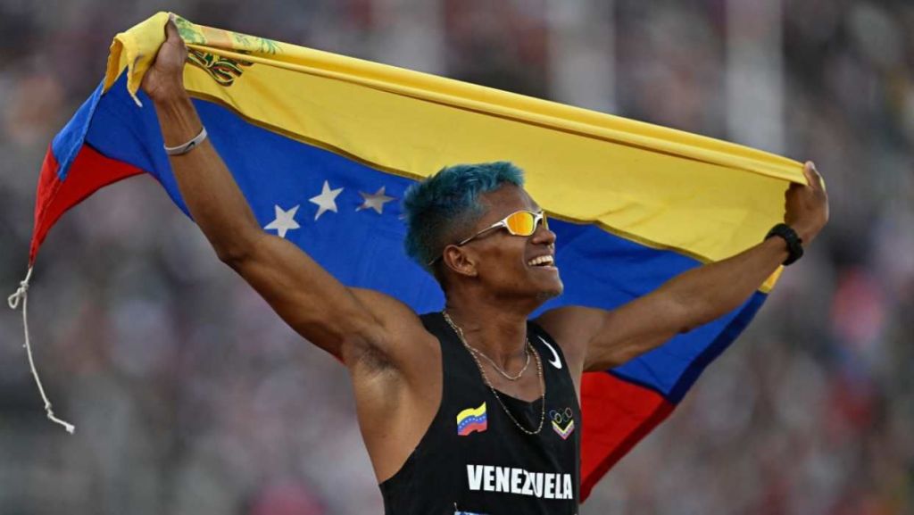 El venezolano José Maita logra la medalla de plata en el Iberoamericano de&nbsp;Atletismo