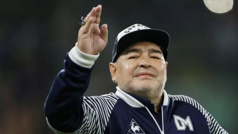 Hijos de Maradona piden trasladar su cuerpo a un&nbsp;mausoleo