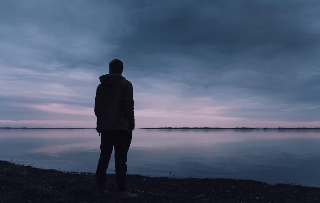 La soledad prolongada podría aumentar el riesgo de accidente&nbsp;cerebrovascular