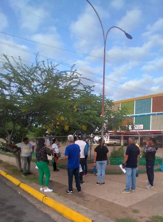 «Madrugaron» a los testigos de oposición, y esto fue lo que dijeron desde el Comando Venezuela al&nbsp;respecto