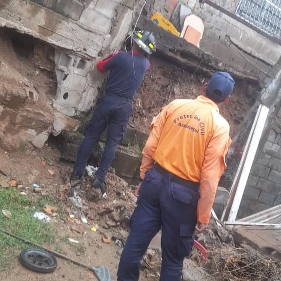 Tres lesionados por colapso de Vivienda en Sierra Maestra (Puerto La&nbsp;Cruz)